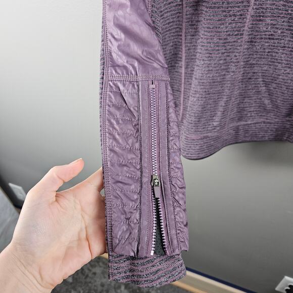 Lululemon Rebel Runner Jacket  Petal Camo Embossed Purple Fog Size 8 - Picture 3 of 6